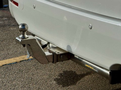 Toyota Alphard V6 4WD TOWBAR 44