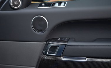 Land Rover Range Rover Sport 5.0 SVR 24