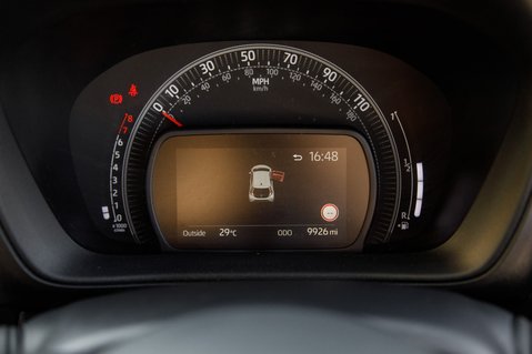 Toyota Aygo X VVT-I EDGE 13
