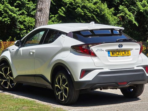 Toyota C-HR 1.8 C-HR Design HEV CVT 5dr 21