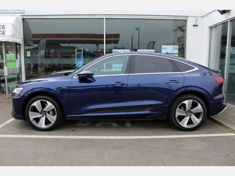 Audi E-Tron SPORTBACK QUATTRO S LINE 2
