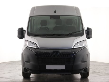 Peugeot Boxer 335 L3H2 2.2 BlueHDi 140 Professional Auto 6