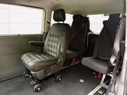 Volkswagen Transporter 2.0 Transporter SE TDI Semi-Auto 5dr 18