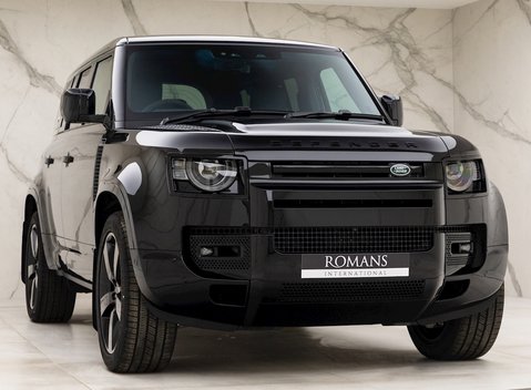 Land Rover Defender 110 V8 1