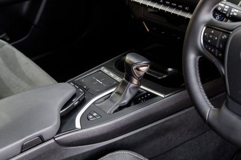 Lexus Ux 250H 30