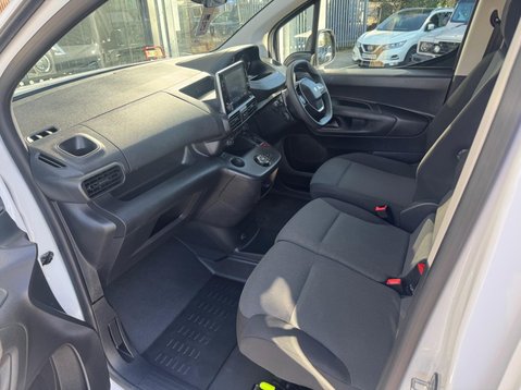 Peugeot Partner BLUEHDI PROFESSIONAL PREMIUM PLUS L1 24