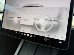 Tesla Model Y (Dual Motor) Performance SUV 5dr Electric Auto 4WDE (426 bhp) 45