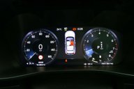 Volvo XC40 2.0 XC40 Inscription Pro B4 MHEV Auto 5dr 27
