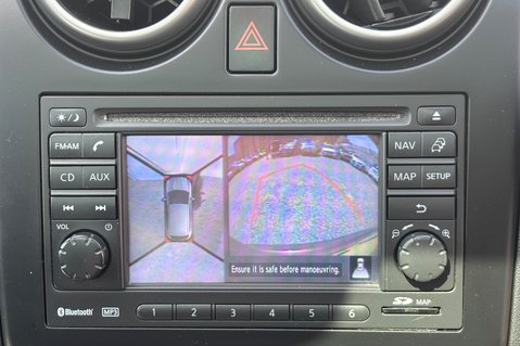 Nissan Qashqai 360 CAMERA..GLASS ROOF..SAT NAV..BLUETOOTH..10 SERVICES..STUNNING EXAMPLE 17