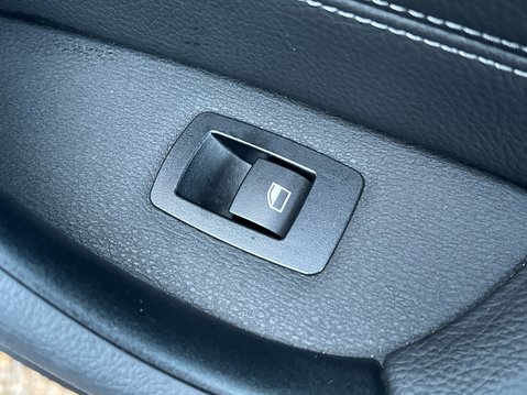 BMW X1 SDRIVE18D XLINE 38