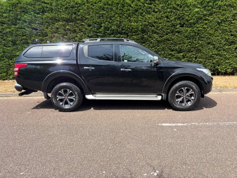 Fiat Fullback 2.4D LX 4WD Euro 6 4dr (Euro 6) 3