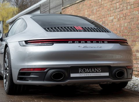 Porsche 911 Carrera 4S (992) 26
