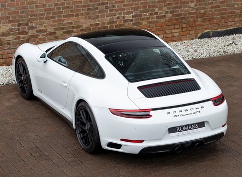 Porsche 911 Carrera GTS (991.2) 9