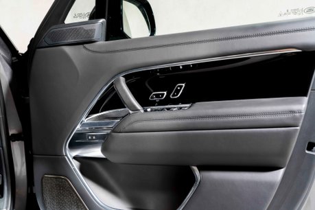 Land Rover Range Rover AUTOBIOGRAPHY. NOW SOLD. SIMILAR REQUIRED. PLEASE CALL 01903 254800. 42