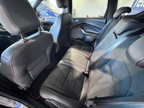Ford Kuga 2.0 TDCi ST-Line Powershift Euro 6 5dr 34
