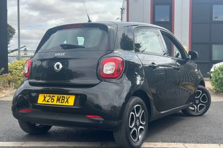 Smart Forfour 1.0 Prime (Premium) Hatchback 5dr Petrol Manual Euro 6 (s/s) (71 ps) 10