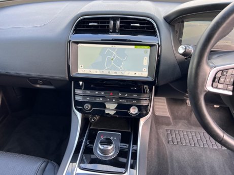 Jaguar XE 2.0i Portfolio Auto AWD Euro 6 (s/s) 4dr 74