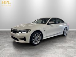 BMW 3 Series 2.0 330e 12kWh SE Pro Saloon 4dr Petrol Plug-in Hybrid Auto Euro 6 (s/s) (2