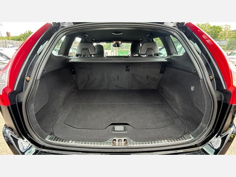 Volvo XC60 2.0 D4 R-Design Lux Nav Euro 6 (s/s) 5dr 29