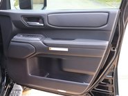 Toyota Land Cruiser 2026 COMMERCIAL 2 inch  lift 22  wheels roof light Seeker styled Rear seats 15