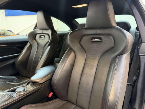 BMW M4 3.0 BiTurbo Coupe 2dr Petrol DCT Euro 6 (s/s) (431 ps) 6