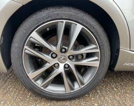 Lexus Is 2.5 IS 300h Advance CVT 4dr 12