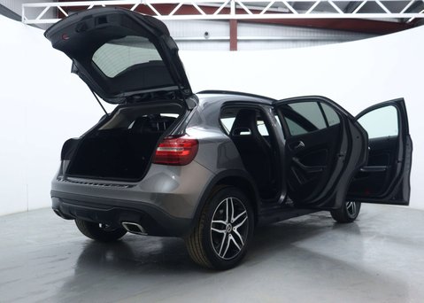 Mercedes-Benz GLA 1.6 GLA180 Urban Edition SUV 5dr Petrol 7G-DCT Euro 6 (s/s) (122 ps) 60