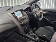 Ford Focus 2.3T EcoBoost RS Hatchback 5dr Petrol Manual AWD Euro 6 (s/s) (350 ps) 22