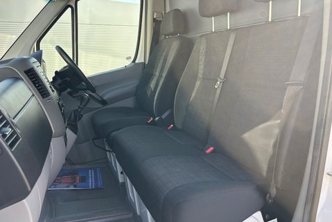 Mercedes-Benz Sprinter 516 Cdi 4x4 Lwb Hr Panel Van - Tail Lift / Air Con 3