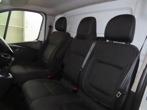 Renault Trafic 2.0 Trafic LL30 Sport Energy dCi 11