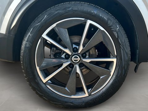 Nissan Qashqai 1.3 DiG-T MH 158 Tekna 5dr 11