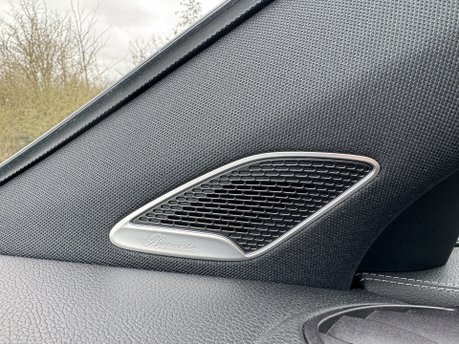 Mercedes-Benz EQA EQA 350 4Matic AMG Line Premium Plus Auto Electric 66 KWH PAN ROOF/HEADS UP 19