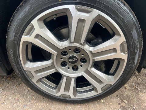 Mini Countryman COOPER BOARDWALK EDITION 31