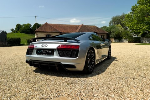 Audi R8 5.2 FSI V10 Plus S Tronic quattro Euro 6 (s/s) 2dr 8