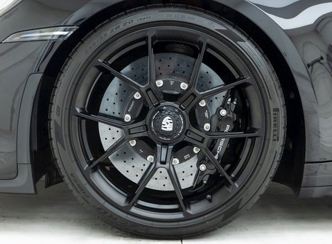 Porsche 911 (992) GT3 Touring 8