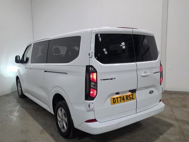 Ford Transit Custom Transit Custom 320 H1 Kombi Limited 9 Seater 2.0 EcoBlue 136ps 11