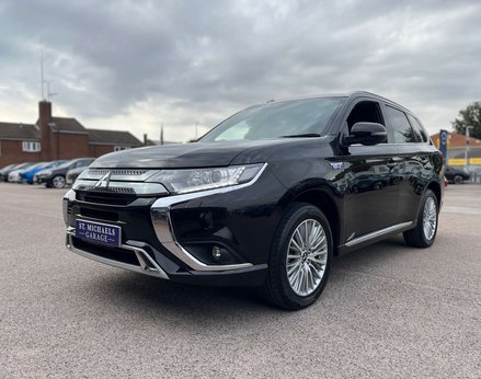 Mitsubishi Outlander 2.4 Outlander Dynamic PHEV CVT 4WD 5dr 86