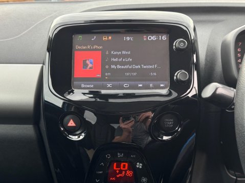 Peugeot 108 1.2 PureTech Feline Euro 6 5dr 13