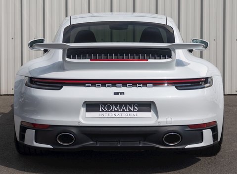 Porsche 911 (992) Carrera 4S 5