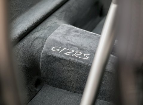 Porsche 911 (991) GT2 RS 22