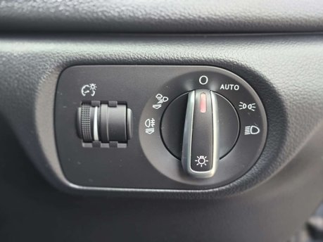 Audi Q3 2.0 TDI SE SUV 5dr Diesel S Tronic quattro Euro 6 (s/s) (150 ps) 45