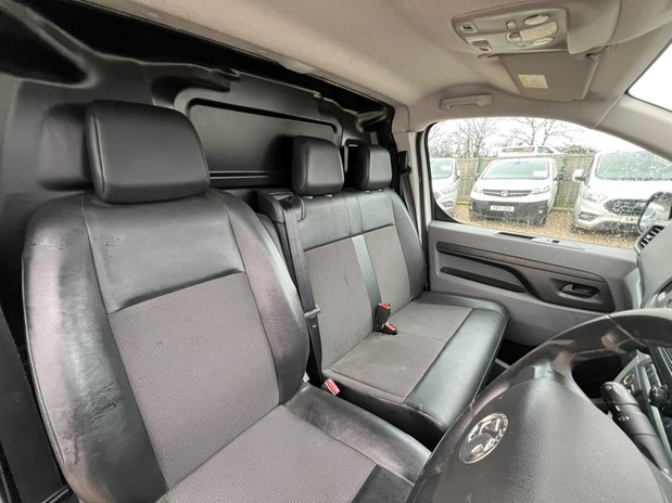 Vauxhall Vivaro LWB L2H1 2900 Edition Air Con Sensors EURO 6 NO VA 29