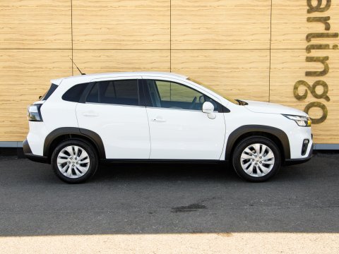 2023 Suzuki s-cross thumbnail 13