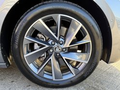 Skoda Enyaq 82kWh 85x SportLine Plus SUV 5dr Electric Auto 4WD (DC175kW) (286 ps) 14