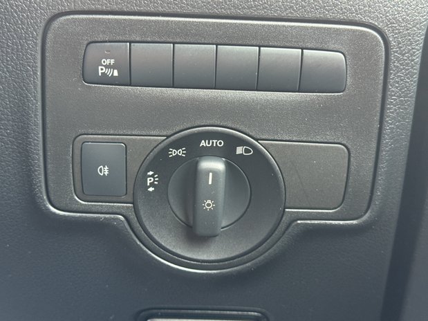 Mercedes-Benz Vito Crew Cab AUTO LWB L2H1 Sport 119 Camera Nav Sensors EURO 6 26