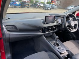 Nissan Qashqai 1.3 Qashqai Acenta Premium DiG-T MHEV 5dr 29