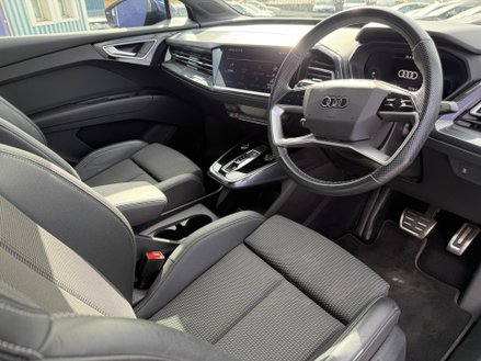 Audi Q4 40 S line SUV 5dr Electric Auto 82kWh (204 ps)
