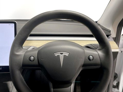 Tesla Model Y SUV 5dr Electric Auto RWD (346 ps) 13