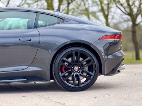 Jaguar F-Type 5.0 F-Type V8 R AWD Auto 4WD 3dr 44