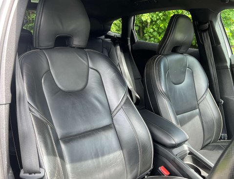 Volvo V40 2.0 V40 R-Design Edition D2 Auto 5dr 17